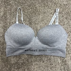 Victoria’s Secret Body Bra